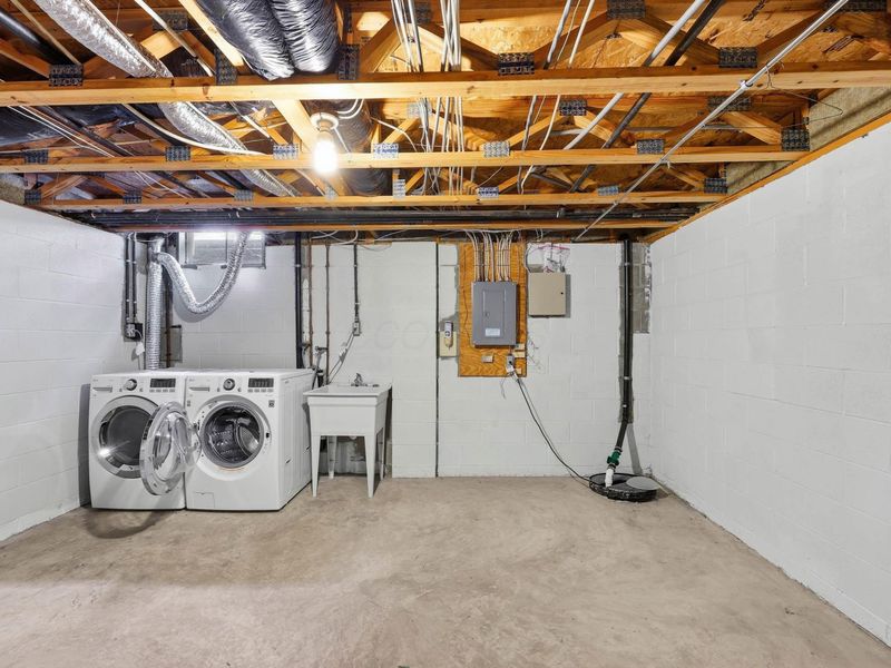 5448 Coral Berry Drive , Unit 58A, Columbus, OH 43235 Photo 24
