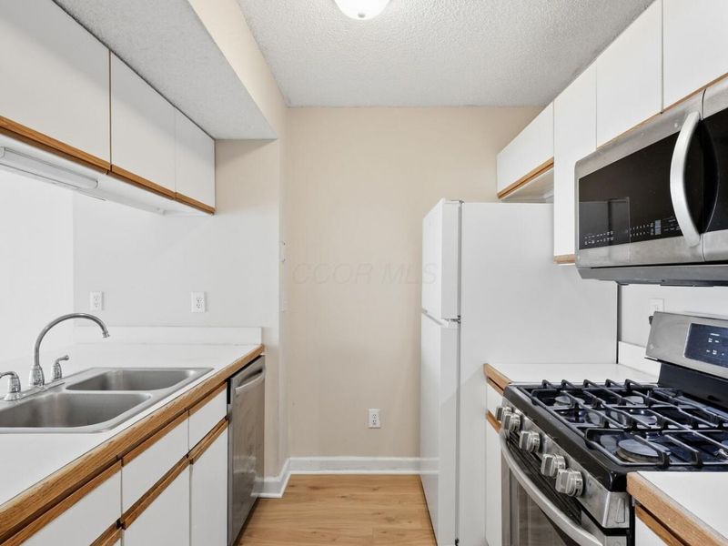 5448 Coral Berry Drive , Unit 58A, Columbus, OH 43235 Photo 6