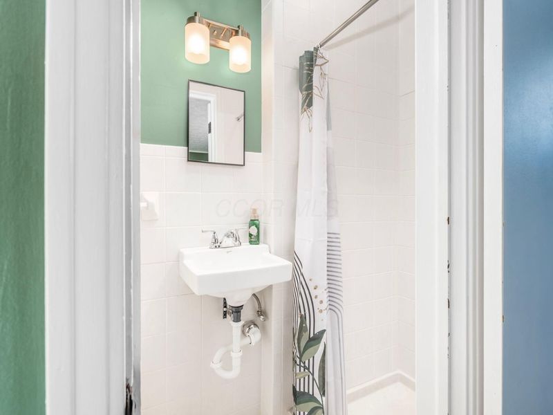 353 Blenheim Road, Columbus, OH 43214 Photo 23