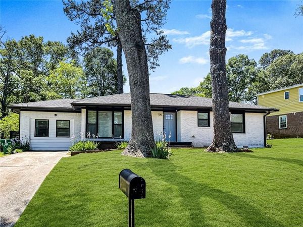 2597 Glenvalley Drive , Decatur, GA 30032