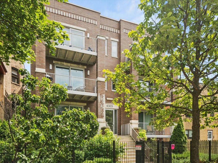 Main Photo