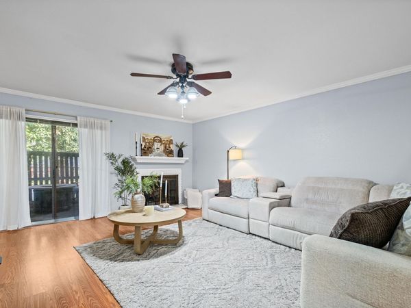 736 FOREST LAKE DR, Unit 3302, Memphis, TN 38117