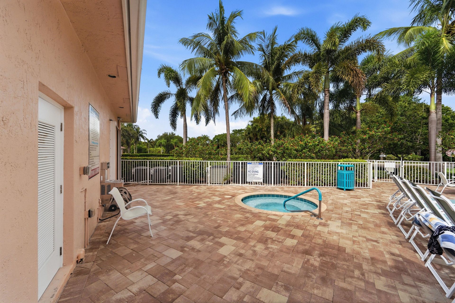 368 W Coral Trace Circle, Delray Beach, FL 33445 Photo