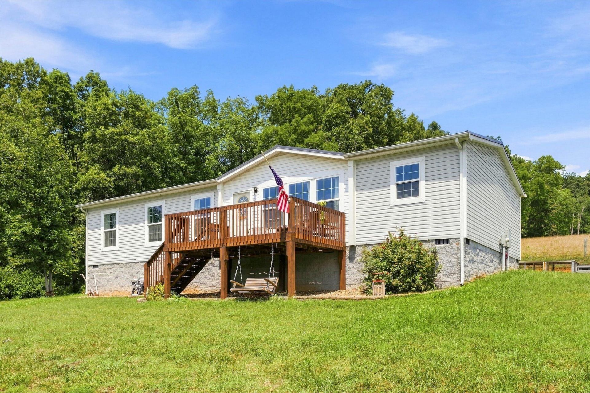 611 Martins Ln, Fincastle, VA 24090 Main Photo