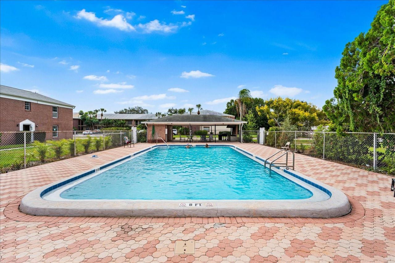 1275 85th Avenue, Unit 1275B, Saint Petersburg, FL 33702 Photo