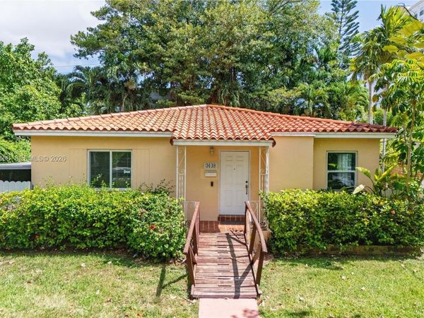 3640 SW 16th St , Miami, FL 33145