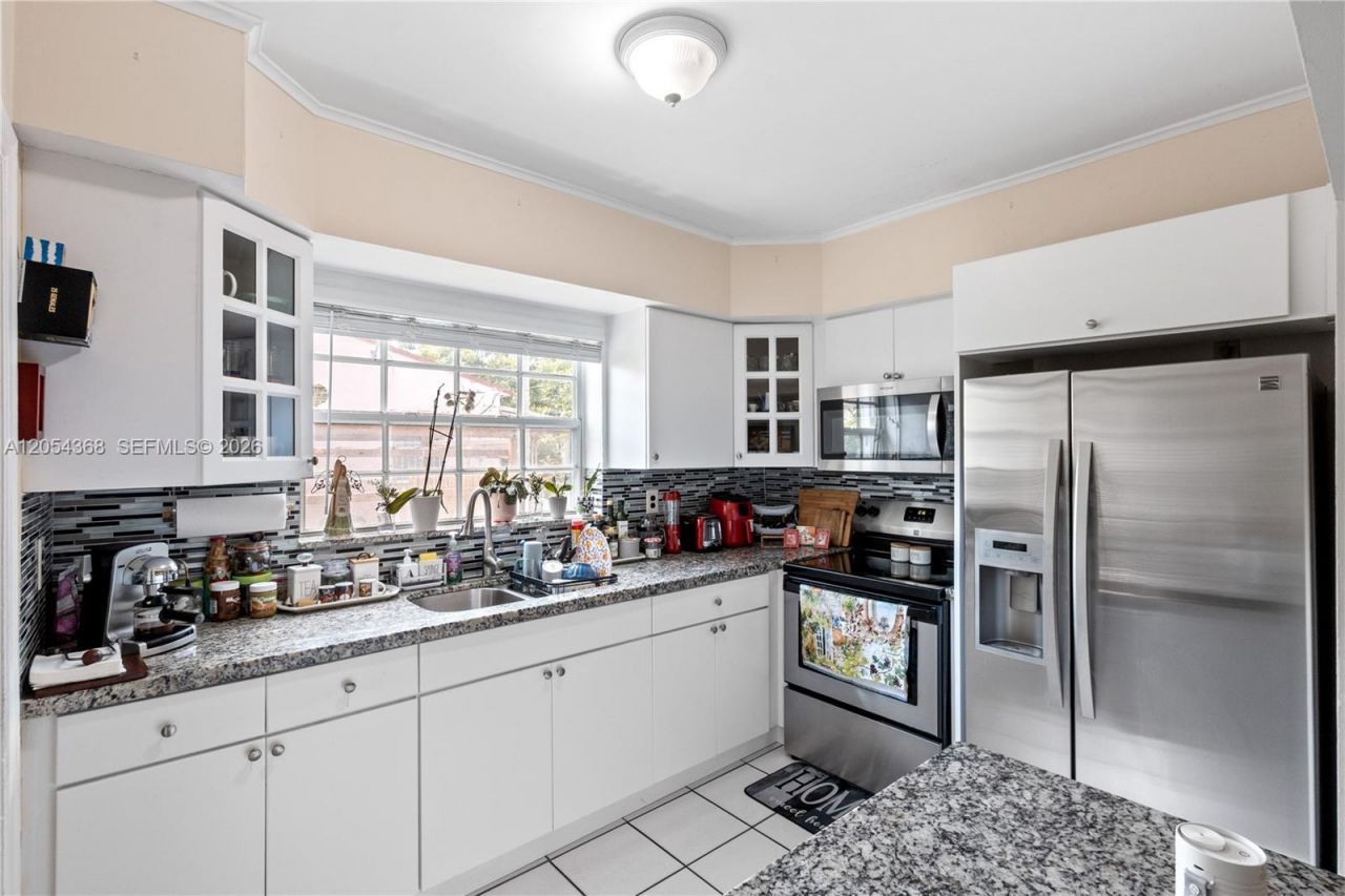 3640 SW 16th St , Miami, FL 33145 Photo