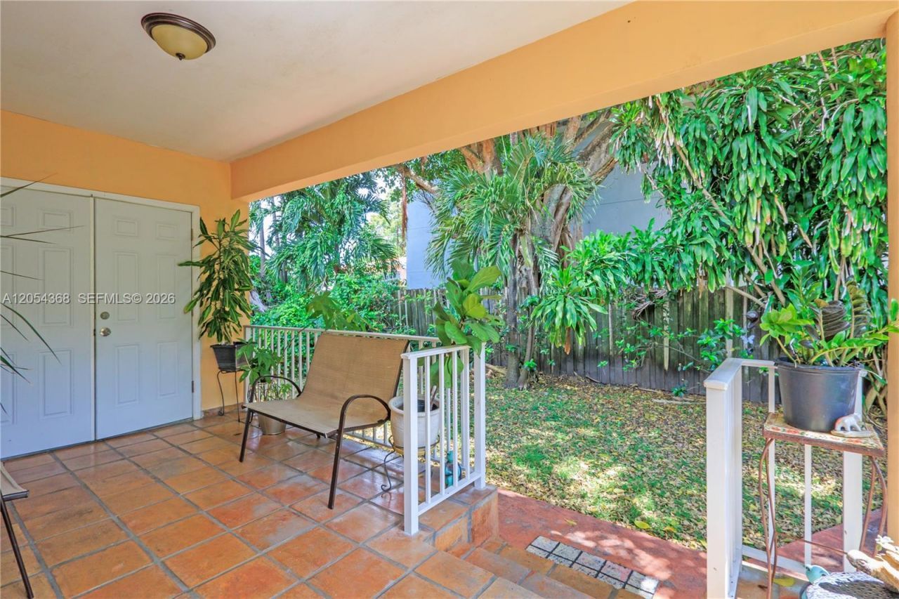 3640 SW 16th St , Miami, FL 33145 Photo