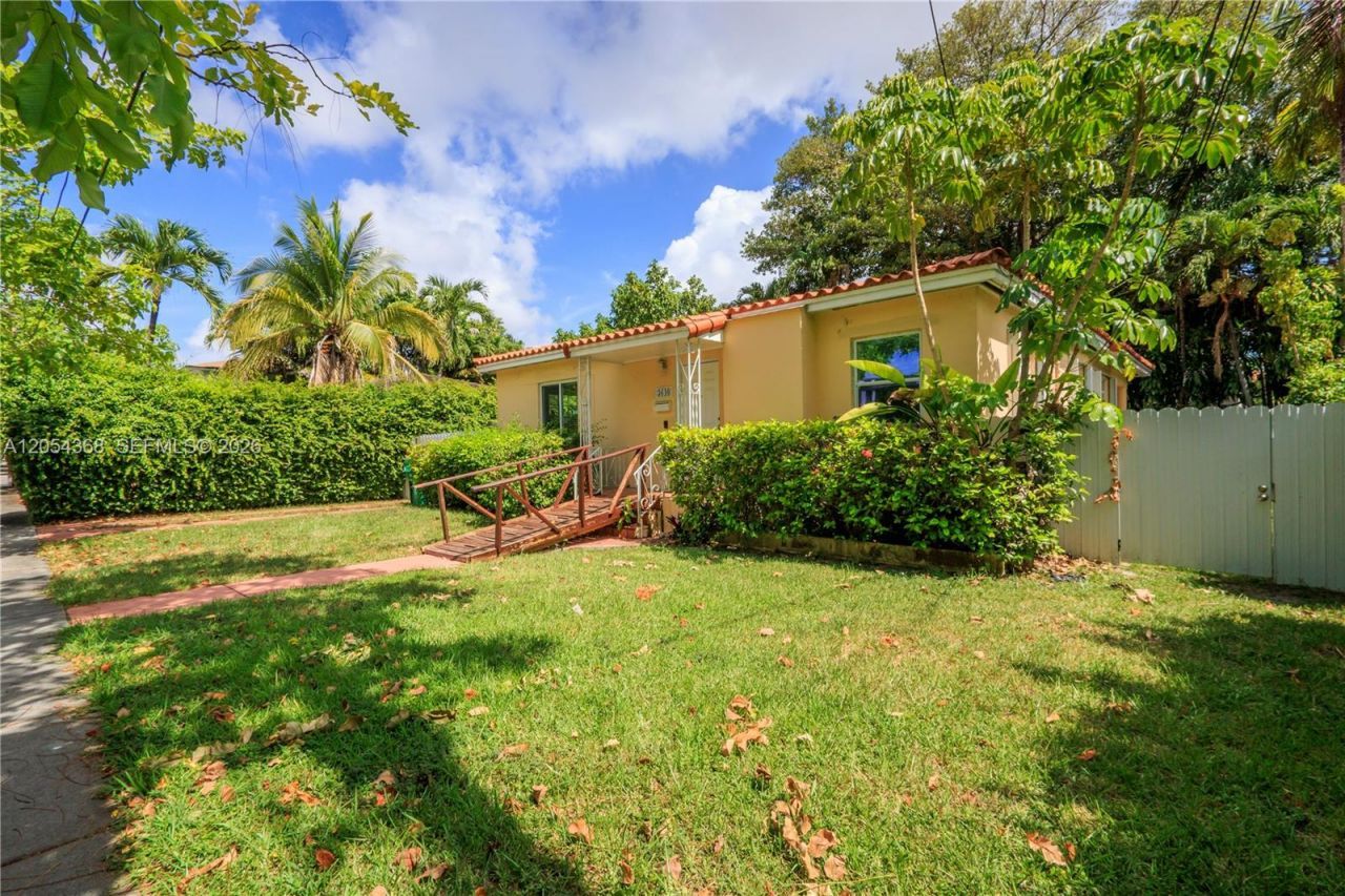 3640 SW 16th St , Miami, FL 33145 Photo