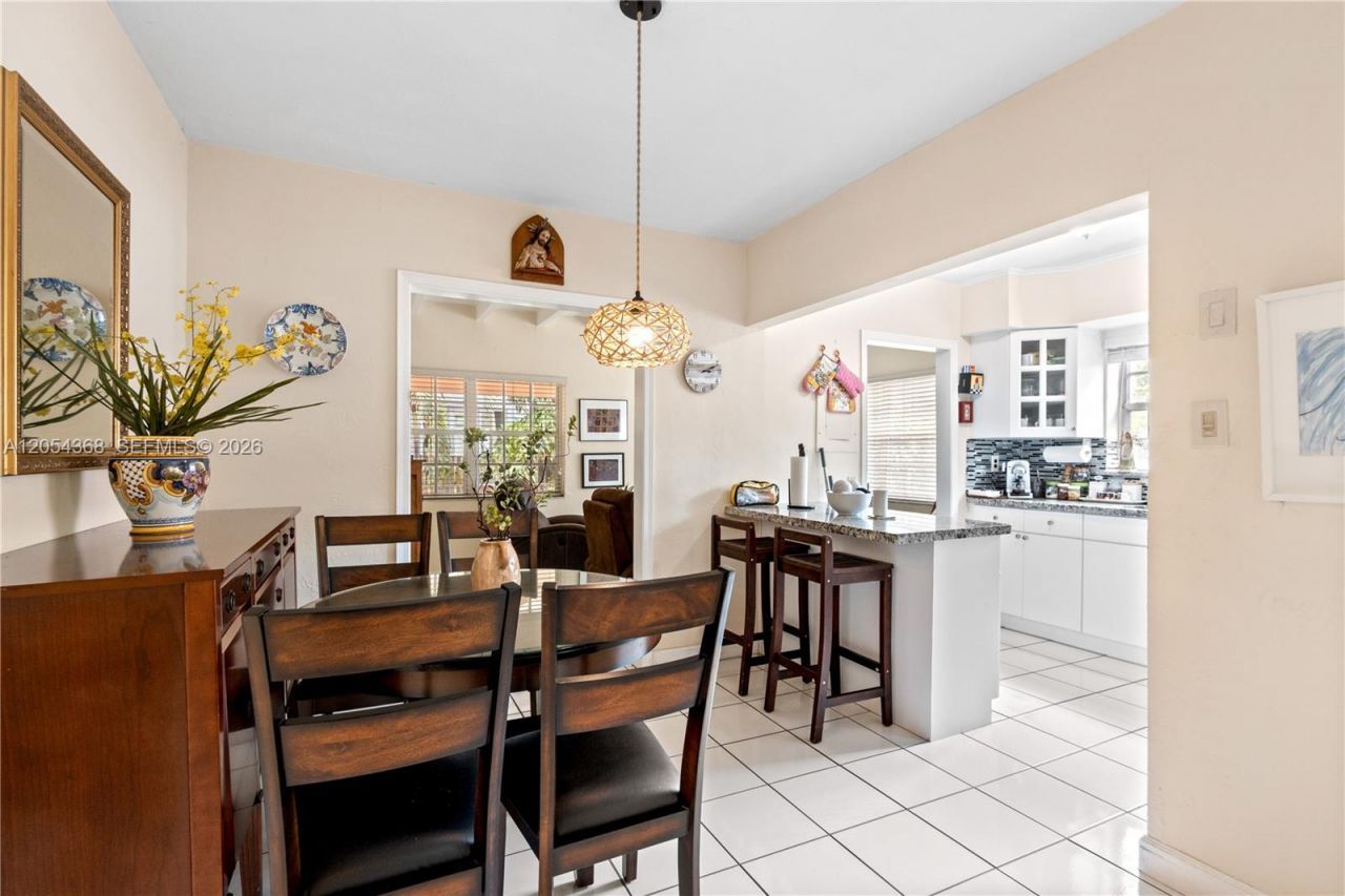 3640 SW 16th St , Miami, FL 33145 Photo
