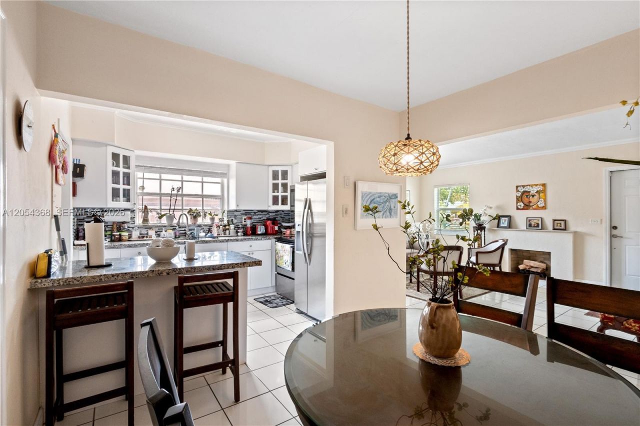 3640 SW 16th St , Miami, FL 33145 Photo