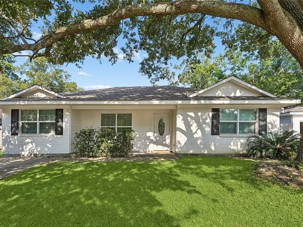 141 AUDUBON Drive, Mandeville, LA 70471
