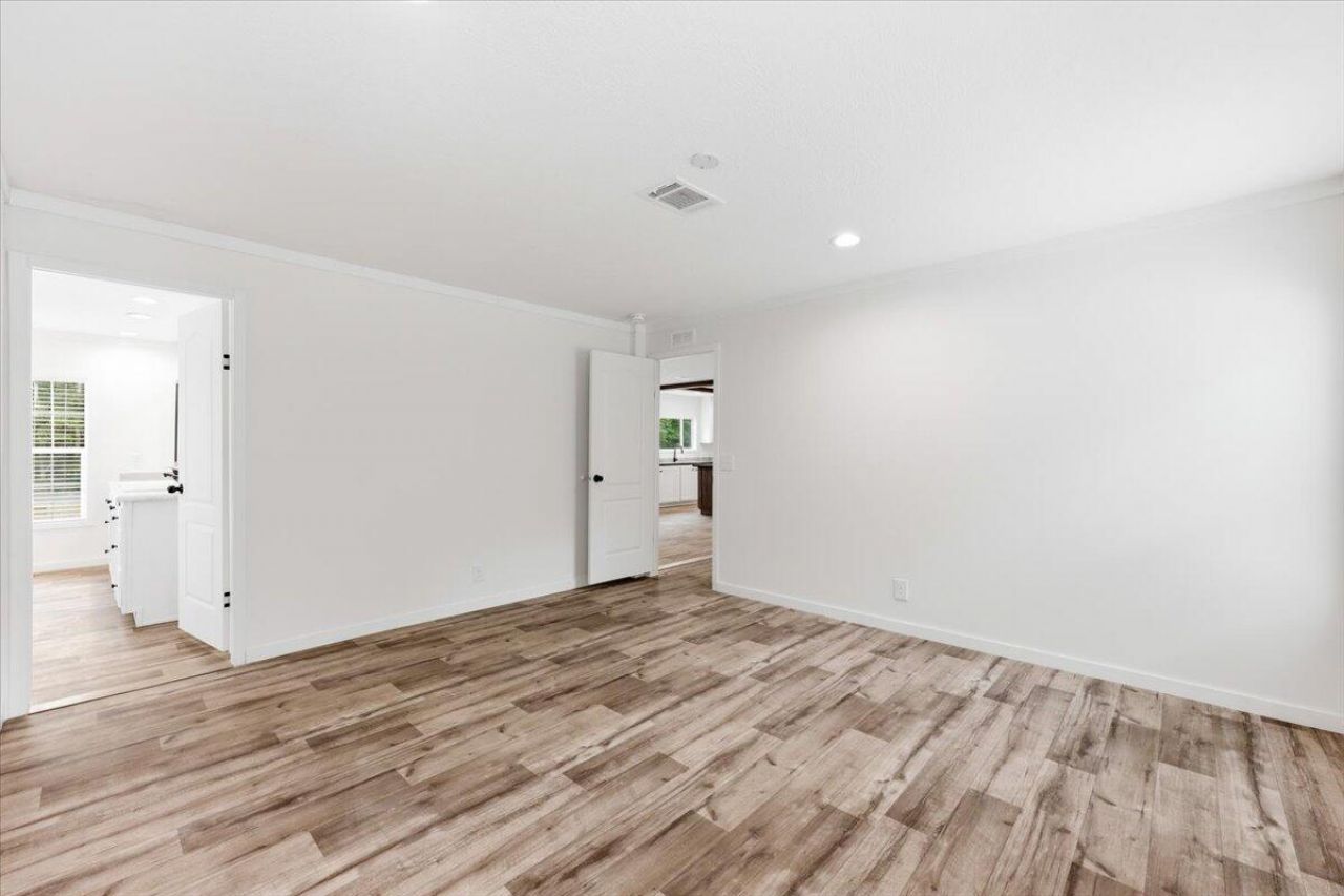 2919 Jones Swamp Road Photo 25