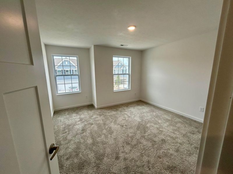 5947 Morrissey Street , Columbus, OH 43232 Photo 11