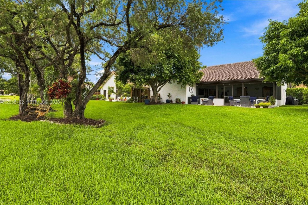 2083 Montpeliar, Weston, FL 33326 Photo