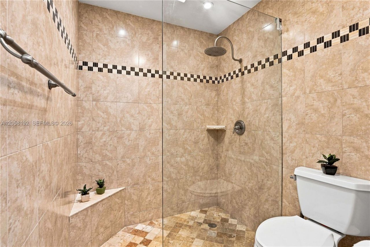 2083 Montpeliar, Weston, FL 33326 Photo
