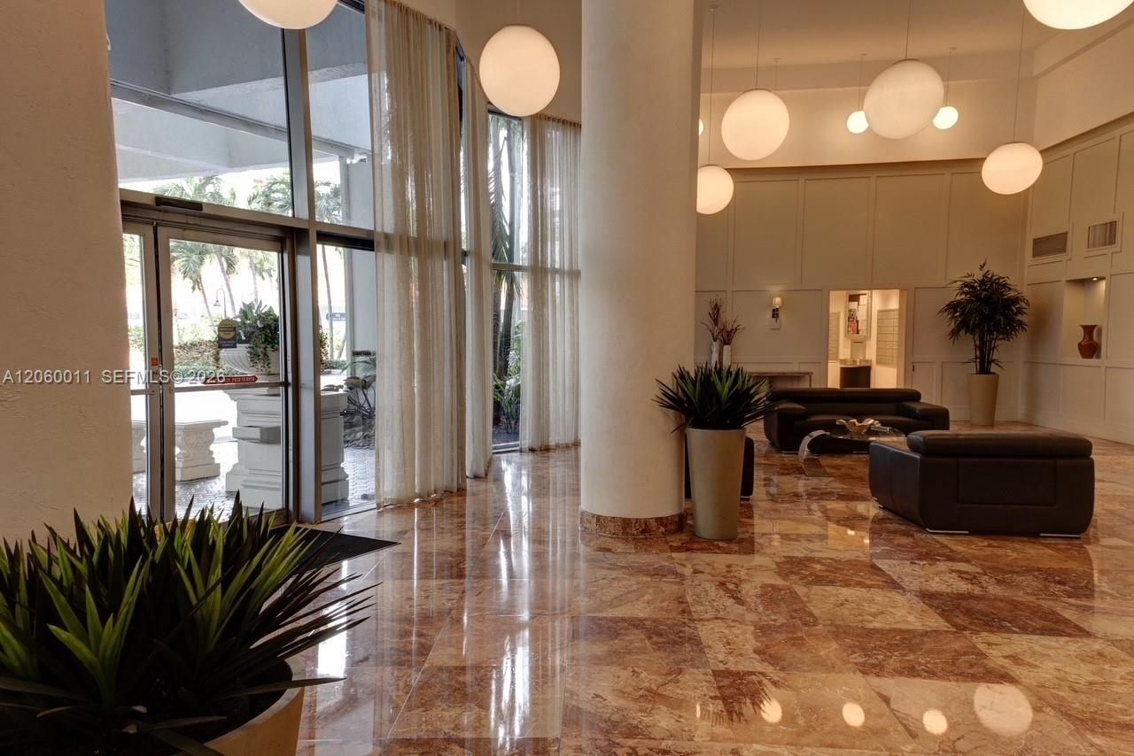 3600 Mystic Pointe Dr , Unit 613, Aventura, FL 33180 Photo
