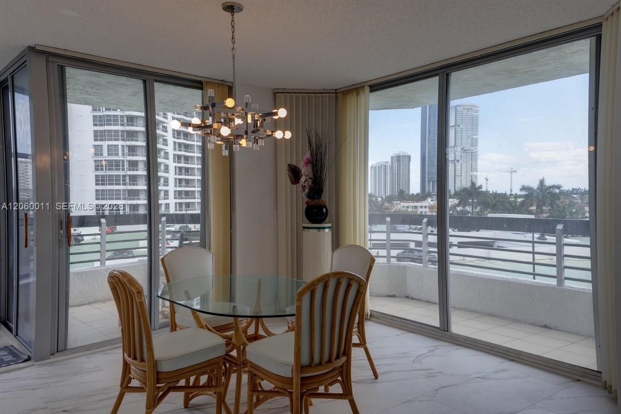 3600 Mystic Pointe Dr , Unit 613, Aventura, FL 33180 Photo
