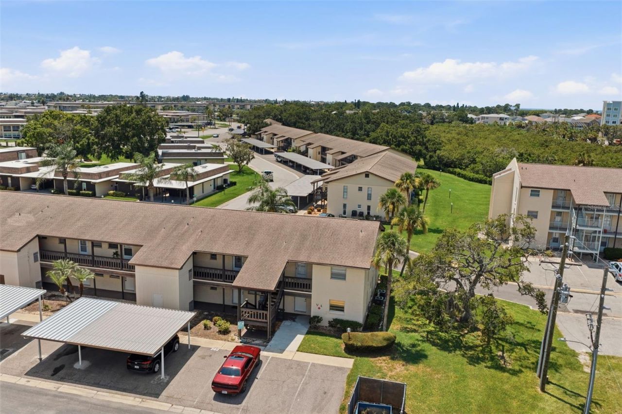 5207 Turquoise Lane, Unit 101, New Port Richey, FL 34652 Photo
