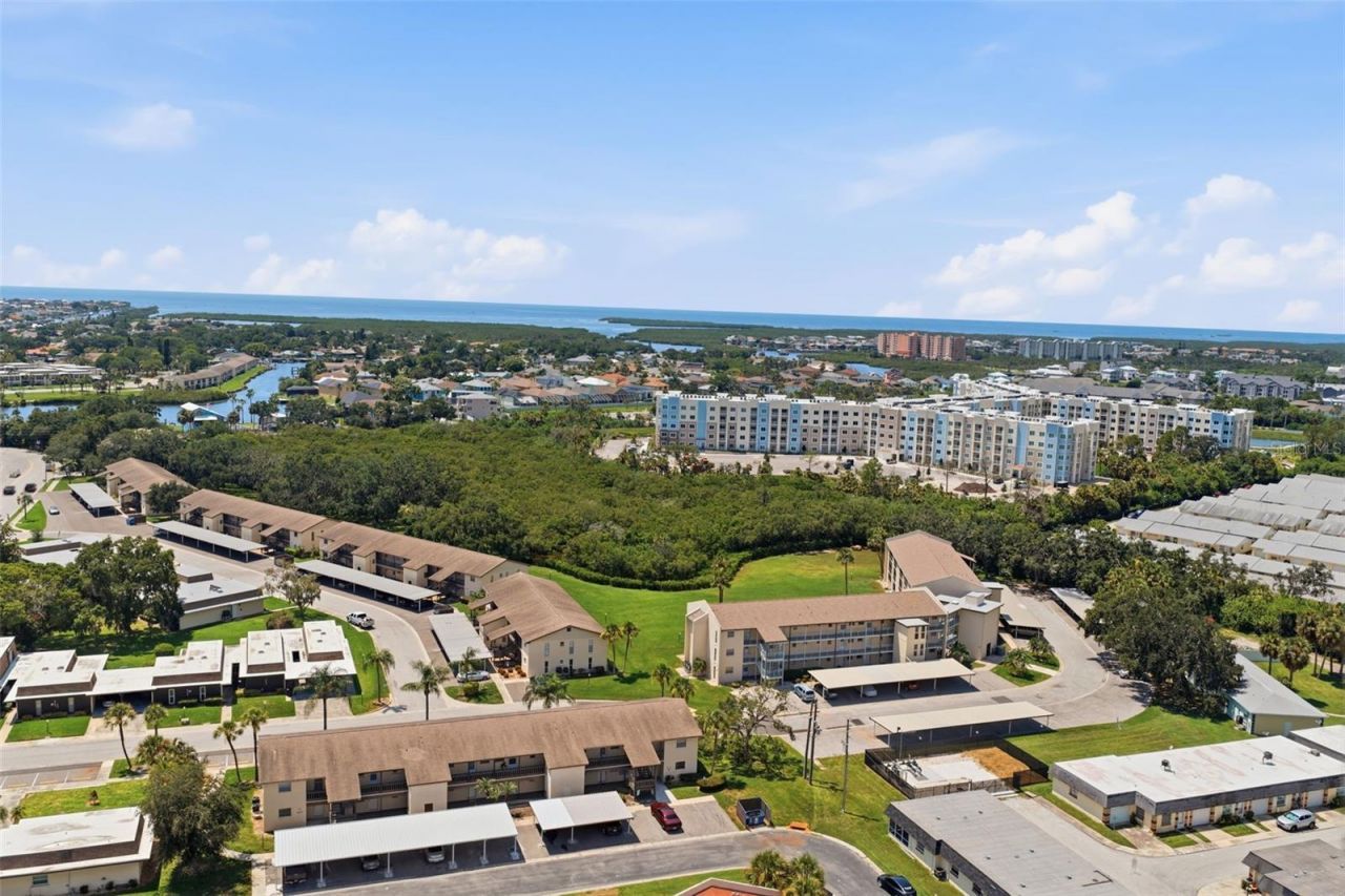 5207 Turquoise Lane, Unit 101, New Port Richey, FL 34652 Photo