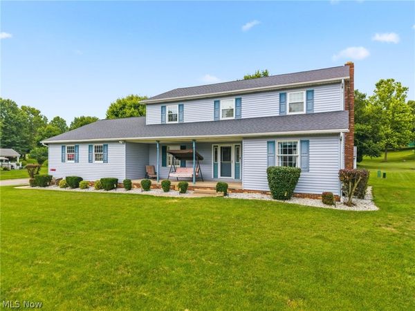 6385 Harbor Drive NW, Canton, OH 44718