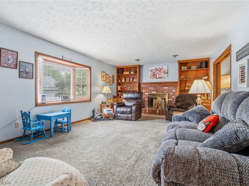 6385 Harbor Drive NW, Canton, OH 44718 Photo 10