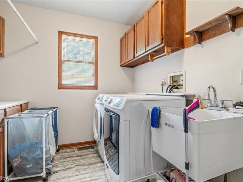 6385 Harbor Drive NW, Canton, OH 44718 Photo 18