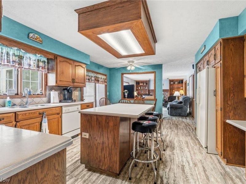 6385 Harbor Drive NW, Canton, OH 44718 Photo 19