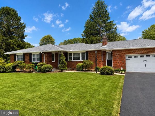 101 PARK DRIVE , DOYLESTOWN, PA 18901