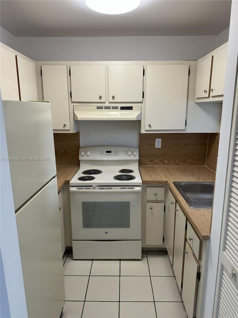 2046 W Flagler St , Unit 409, Miami, FL 33135 Photo