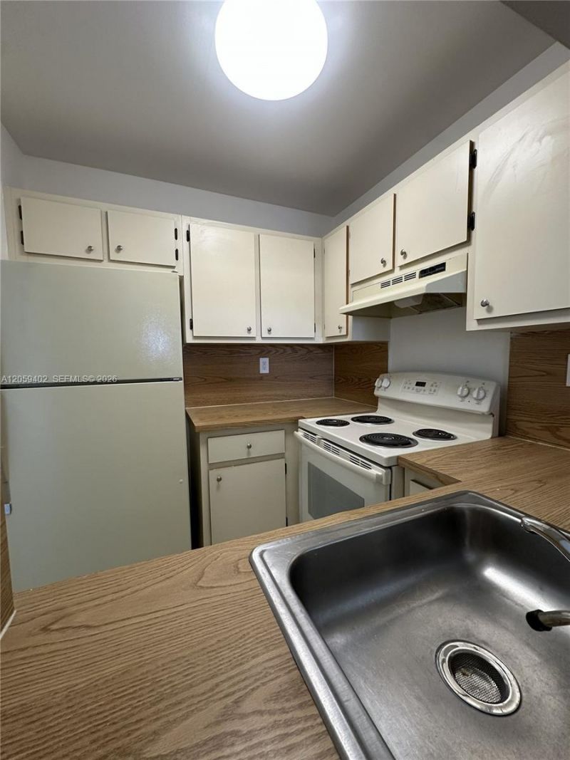 2046 W Flagler St , Unit 409, Miami, FL 33135 Photo