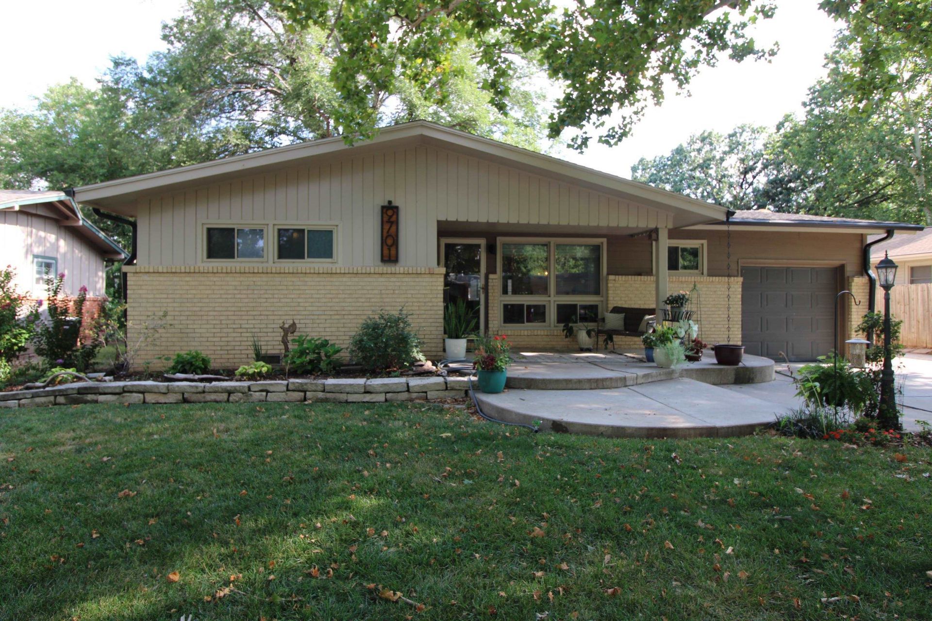 9701 W Kenny Ln, Wichita, KS 67212 Main Photo