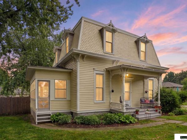 527 Main Street, Hickman, NE 68372