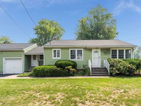 16 Evagrod Street, Bridgewater, NJ 08807