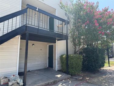 7431 Holly Hill Drive, Unit 102, Dallas, TX 75231