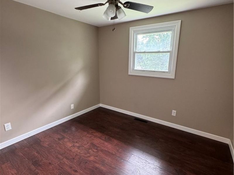 110 LOCUST Drive , Barnesville, OH 43713 Photo 27