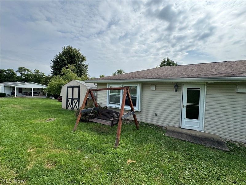 110 LOCUST Drive , Barnesville, OH 43713 Photo 4