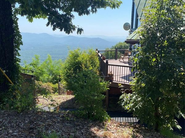 000 Williams Circle NW, Lake Lure, NC 28746