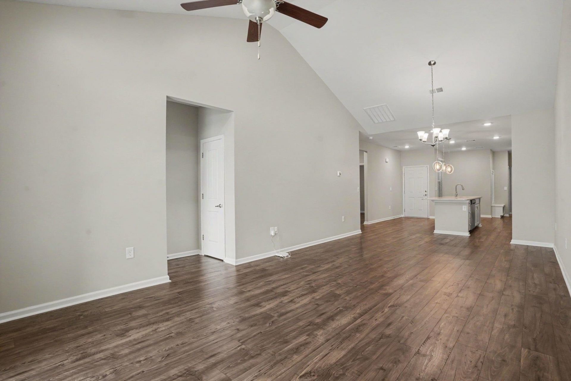 4040 Taranto Loop  Photo 10
