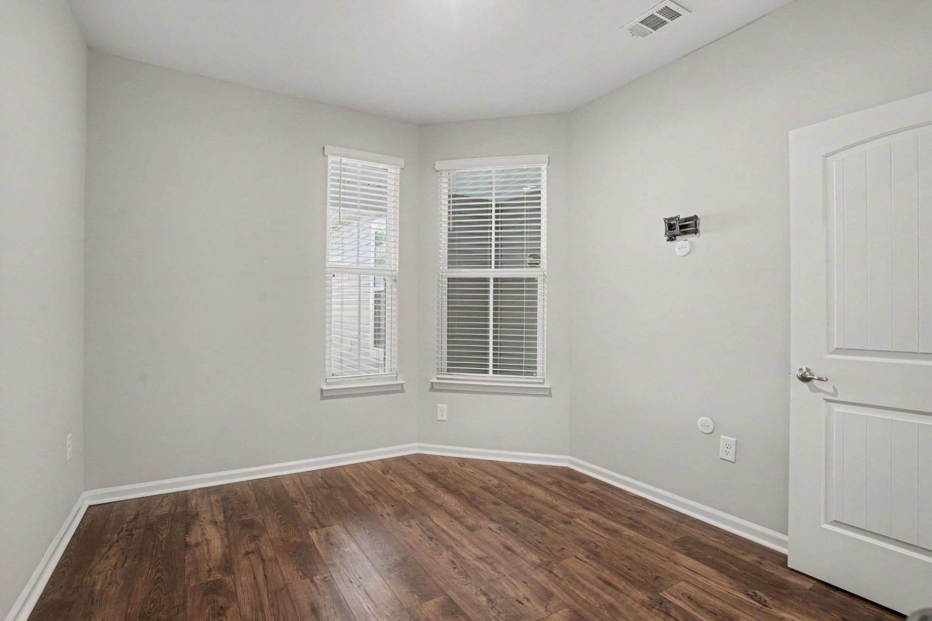 4040 Taranto Loop  Photo 19