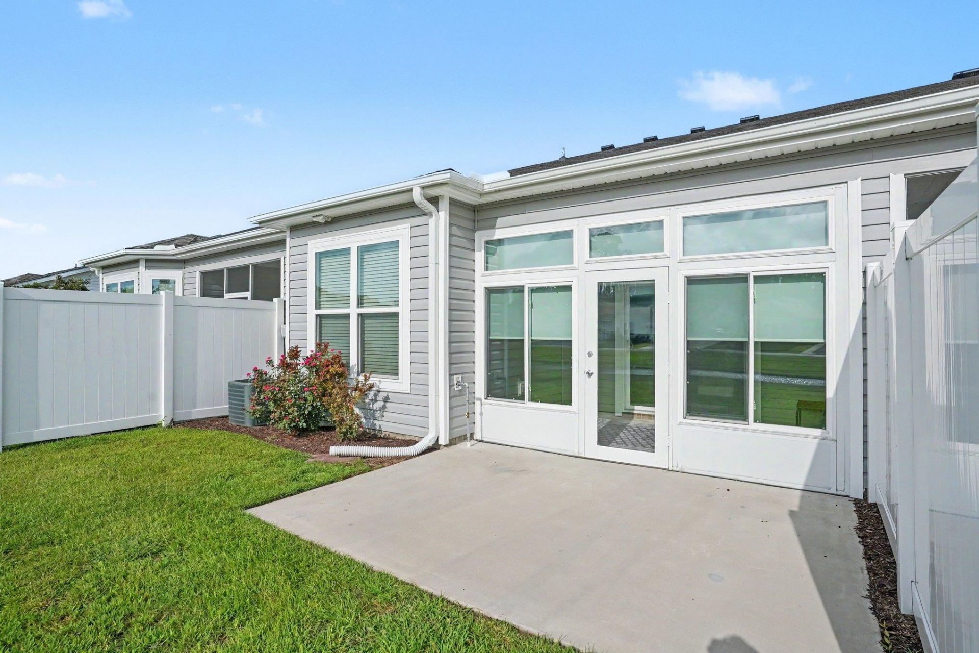 4040 Taranto Loop  Photo 28