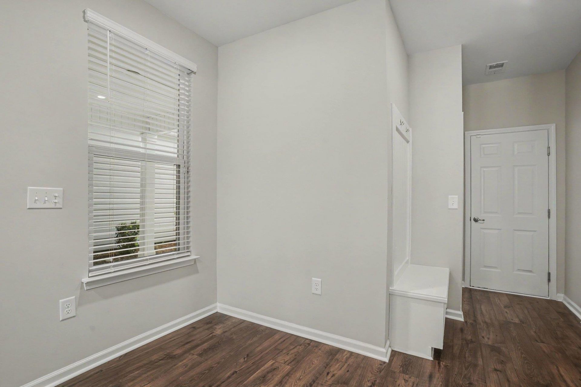 4040 Taranto Loop  Photo 5