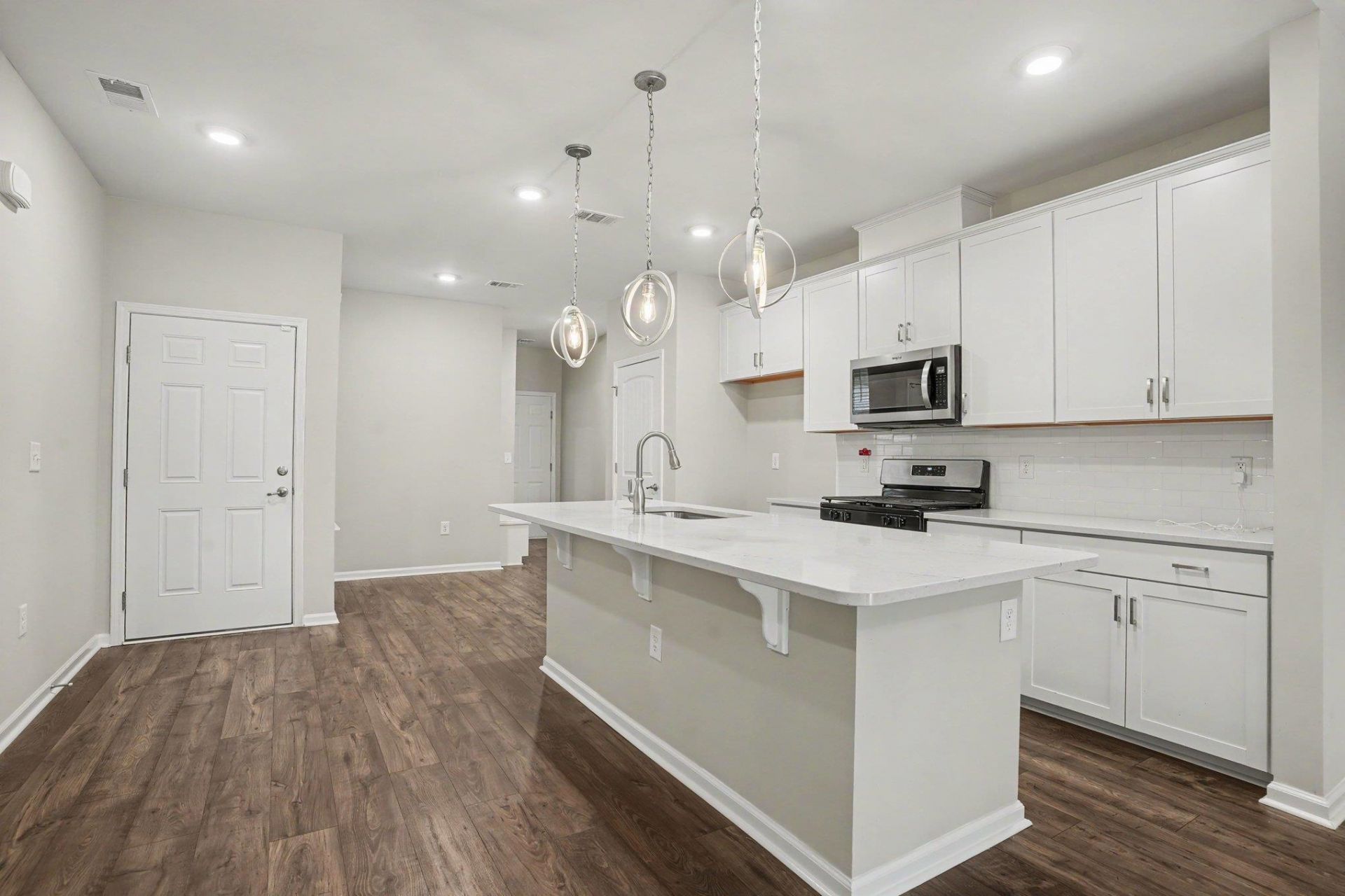 4040 Taranto Loop  Photo 8