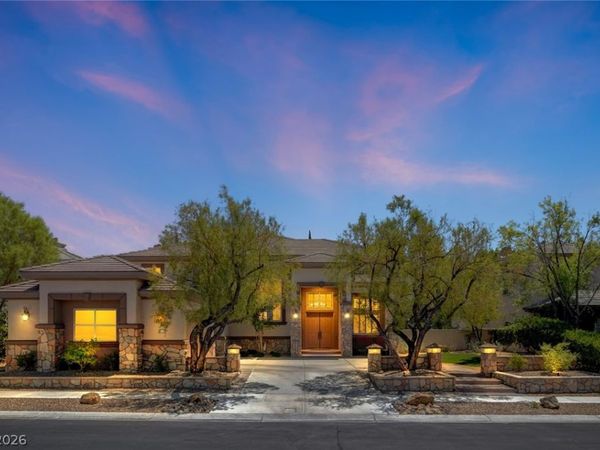 304 Queens Gate Court, Las Vegas, NV 89145