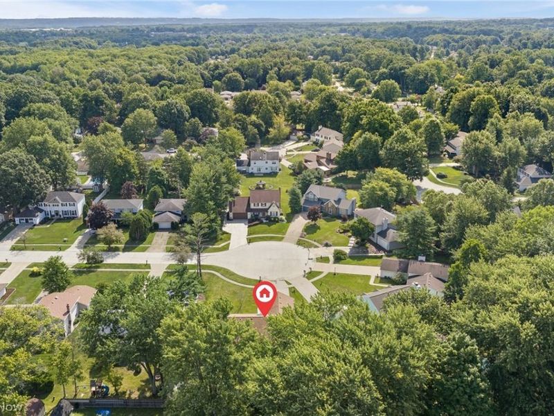 16002 Wedgewood Lane, Strongsville, OH 44149 Photo 10