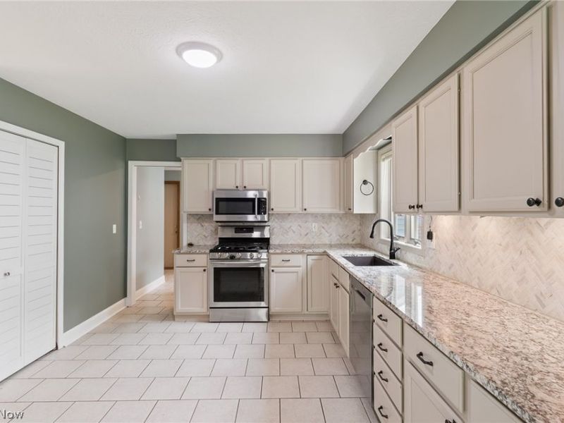 16002 Wedgewood Lane, Strongsville, OH 44149 Photo 15