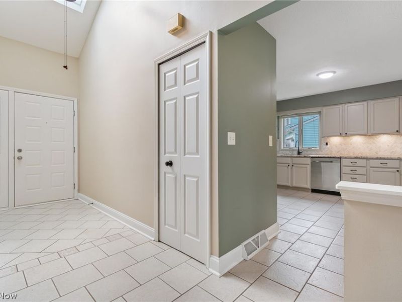 16002 Wedgewood Lane, Strongsville, OH 44149 Photo 23