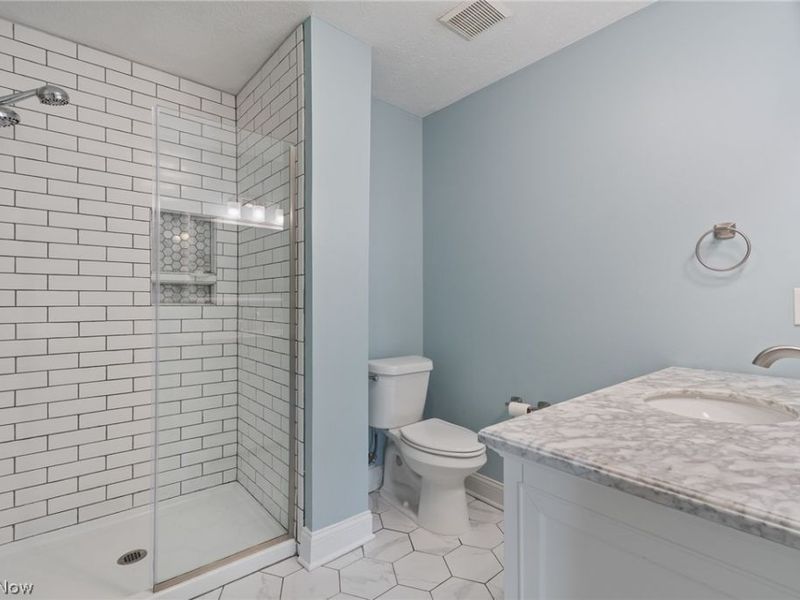 16002 Wedgewood Lane, Strongsville, OH 44149 Photo 27