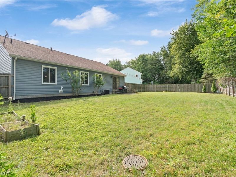 16002 Wedgewood Lane, Strongsville, OH 44149 Photo 6