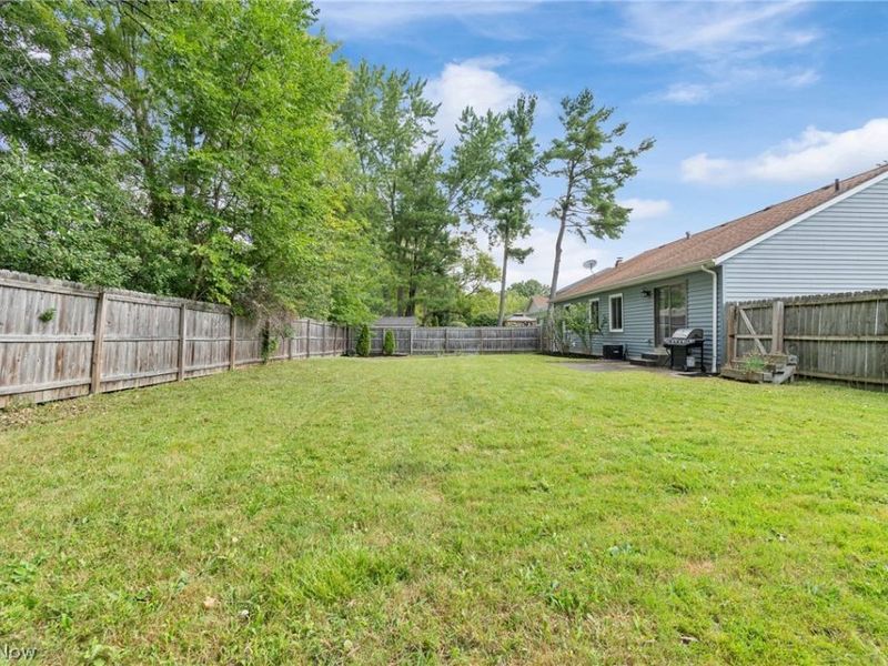 16002 Wedgewood Lane, Strongsville, OH 44149 Photo 8